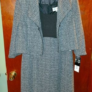 Studio 1 Career dress with jacket black & White Size 18 NWT